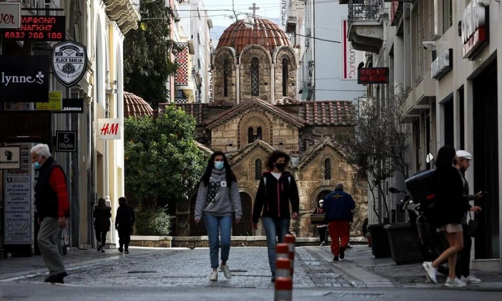 Mε σύμμαχο εμβόλια & self test αναπτερώνονται οι ελπίδες για το Πάσχα